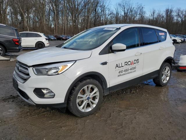 Изображение 1 2019 FORD ESCAPE SE 2019 с VIN 1FMCU9GD3KUA12584
