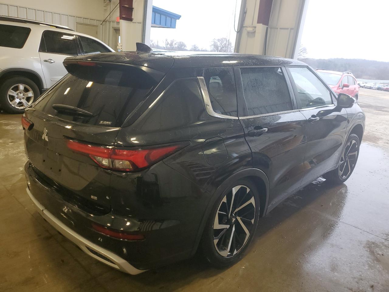 Image 3 of 2023 MITSUBISHI OUTLANDER SE 2023 with VIN JA4J4UA85PZ025125