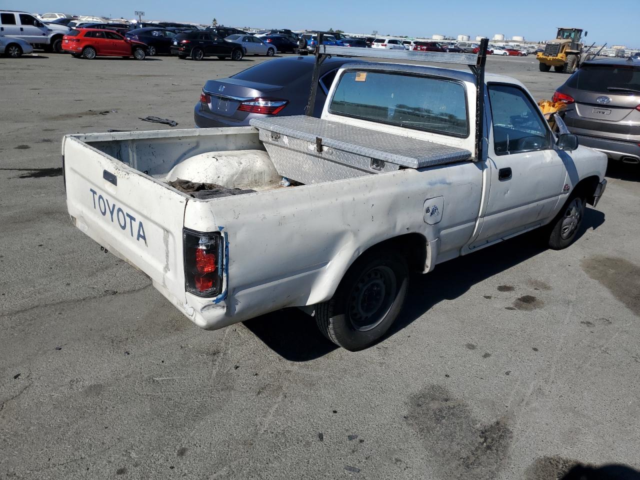 Изображение 3 1989 TOYOTA PICKUP 1/2 TON SHORT WHEELBASE DLX 1989 с VIN JT4RN81P1K5045831