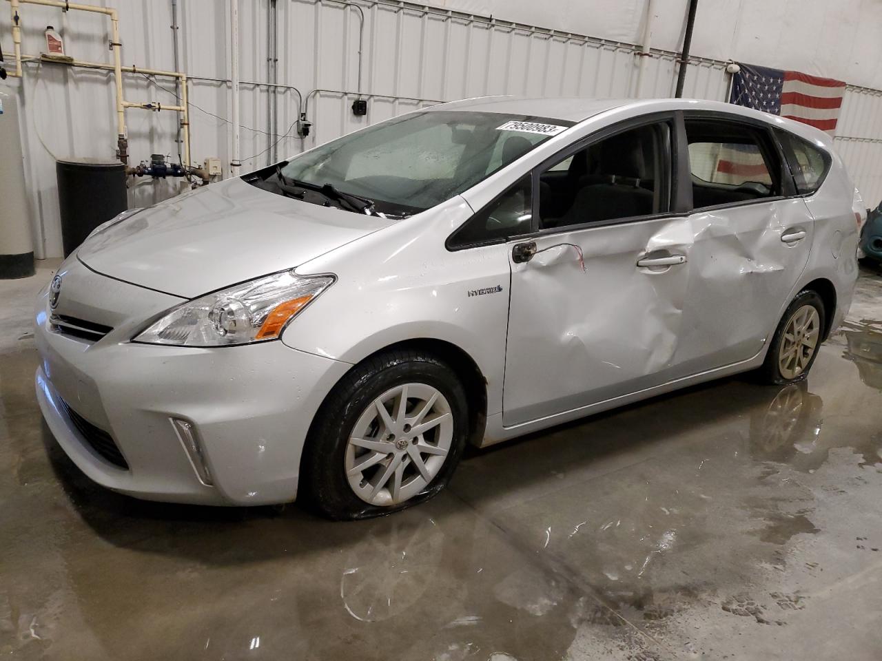 Image 1 of 2014 TOYOTA PRIUS V  2014 with VIN JTDZN3EU9EJ015250
