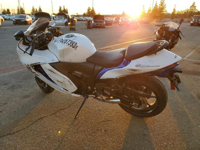 Image 3 of 2023 SUZUKI GSX1300 RR 2023 with VIN JS1EJ11D7P7100067
