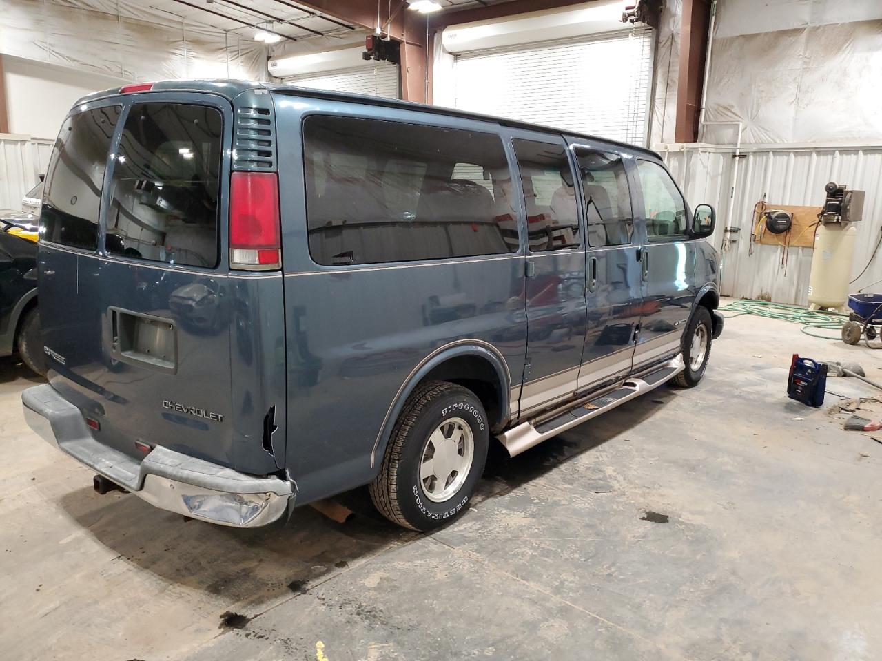 Изображение 3 2000 CHEVROLET EXPRESS G1500  2000 с VIN 1GBFG15R7Y1207434
