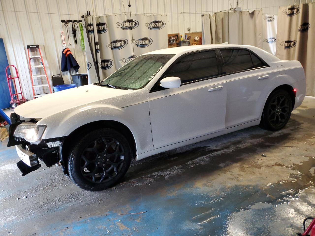 Image 1 of Chrysler 300 S 2019 with VIN 2C3CCAGG3KH648979