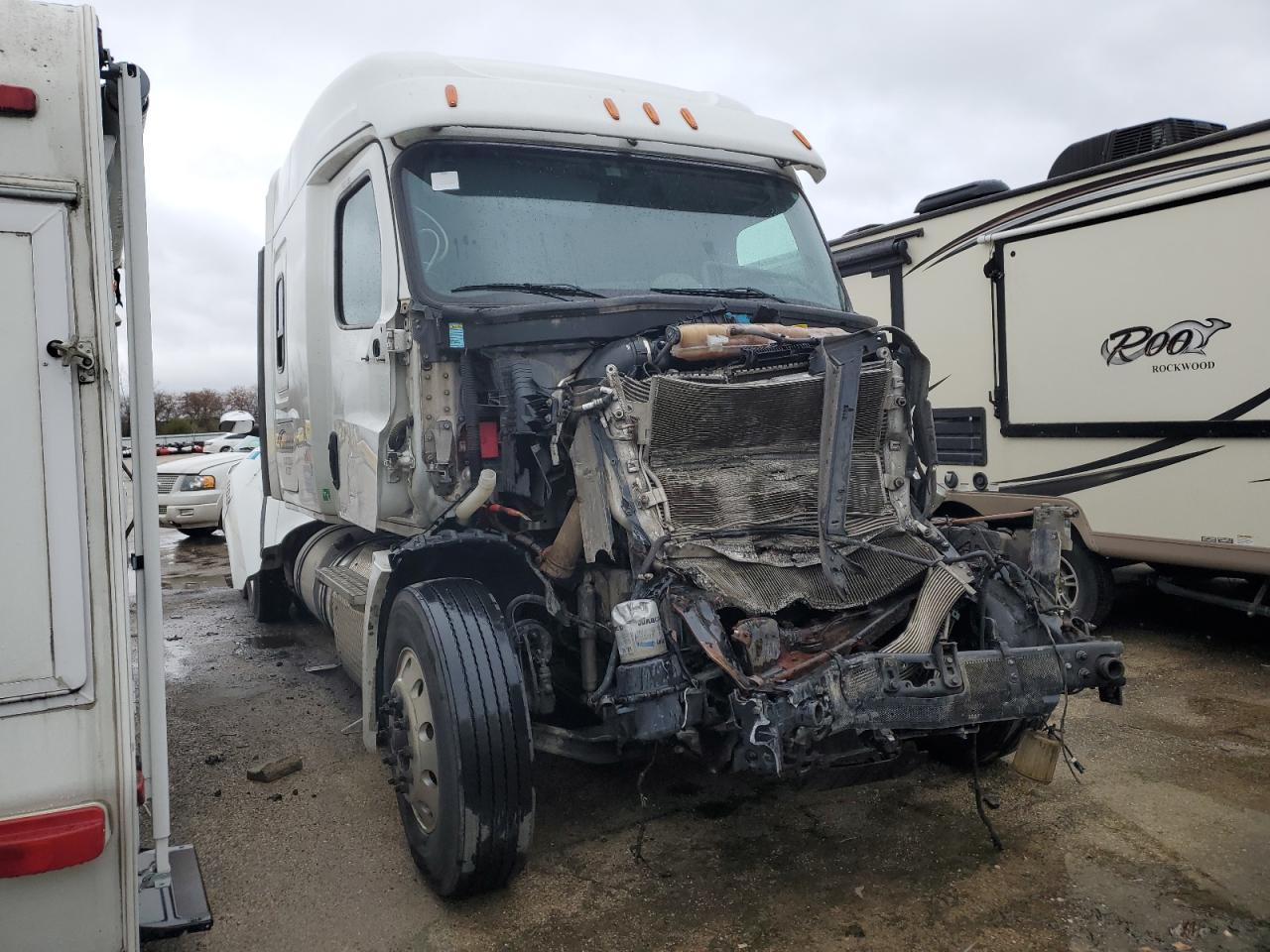 2019 FREIGHTLINER CASCADIA 126  2019 image