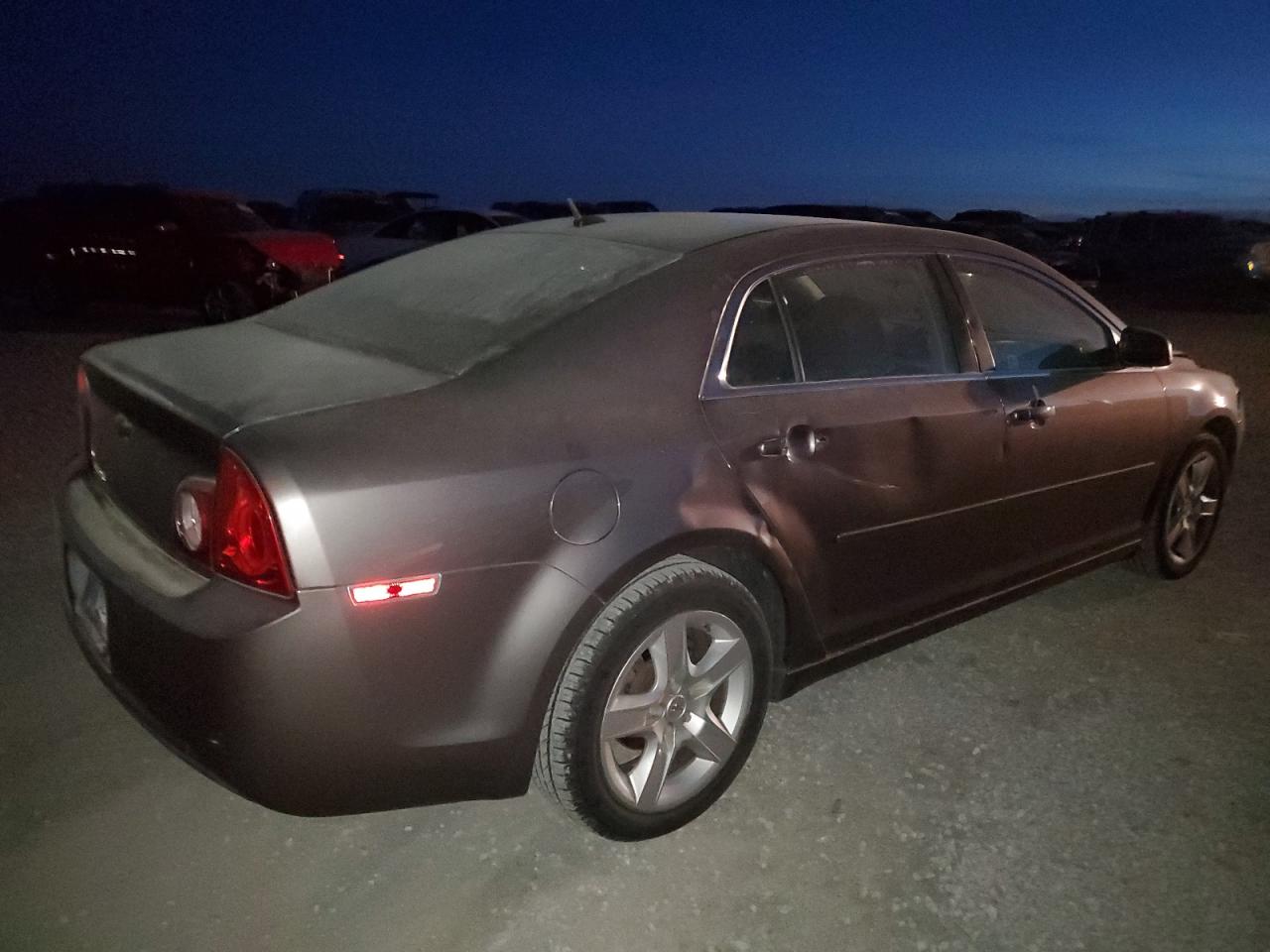 Obraz 3 z 2010 CHEVROLET MALIBU LS 2010 z VIN 1G1ZB5EB9AF239076