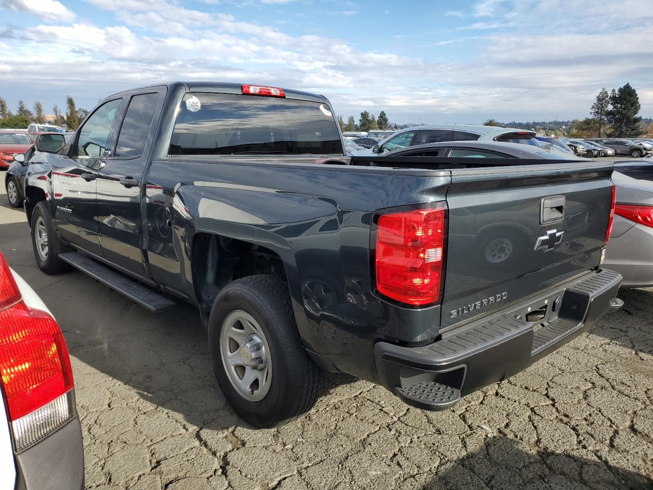 Изображение 2 2017 CHEVROLET SILVERADO C1500 2017 с VIN 1GCRCNEH2HZ253712
