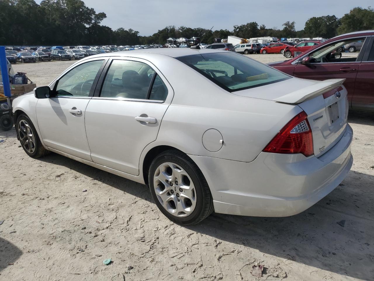 Obraz 2 z 2010 FORD FUSION SE 2010 z VIN 3FAHP0HA3AR104727
