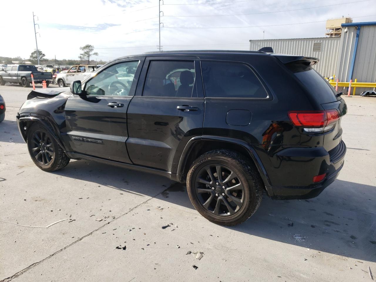 Image 2 of 2020 JEEP GRAND CHEROKEE LAREDO 2020 with VIN 1C4RJEAG8LC282646