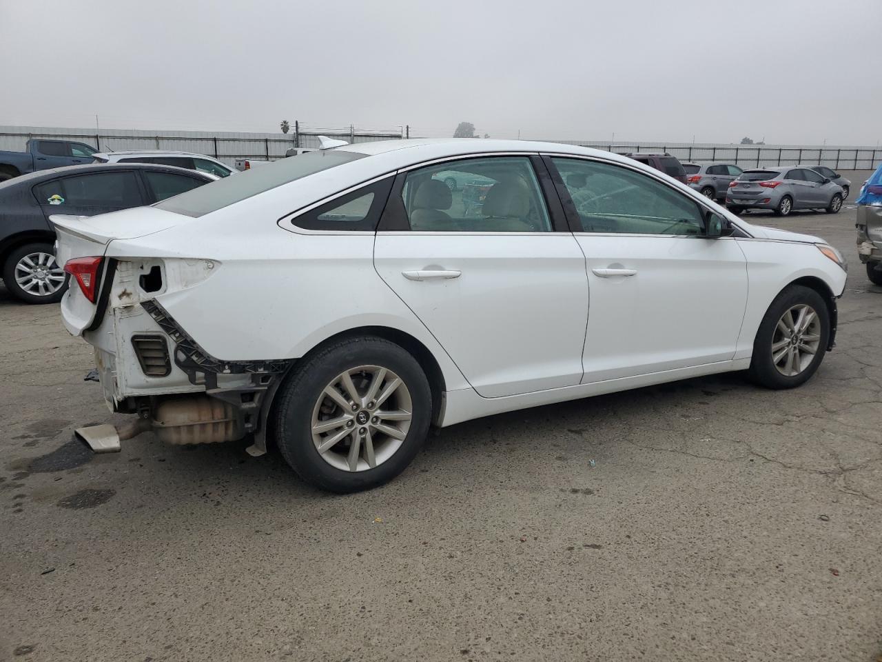 Image 3 of 2016 HYUNDAI SONATA SE 2016 with VIN 5NPE24AF9GH272893