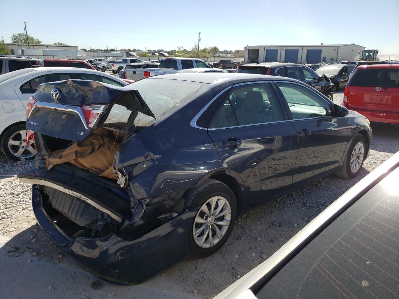 Obraz 3 z 2015 TOYOTA CAMRY LE 2015 z VIN 4T4BF1FK3FR470810