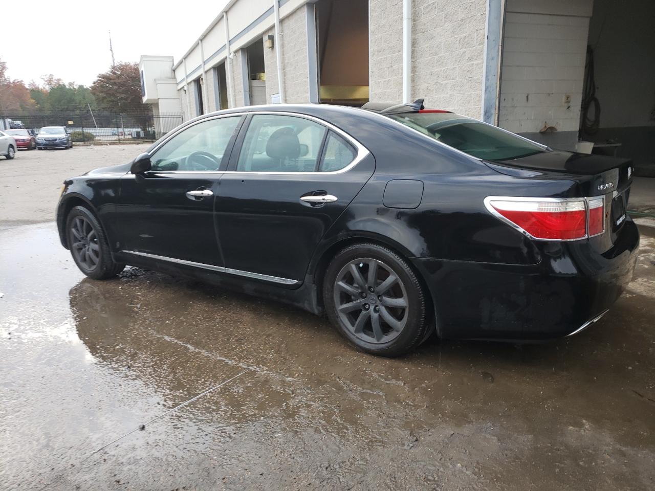 Image 2 of 2009 LEXUS LS 460 2009 with VIN JTHBL46F895085073