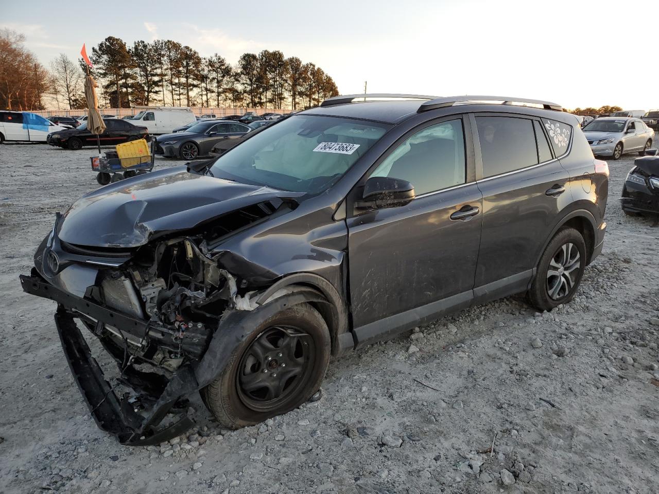 Image 1 of 2018 TOYOTA RAV4 LE 2018 with VIN 2T3ZFREV3JW480367