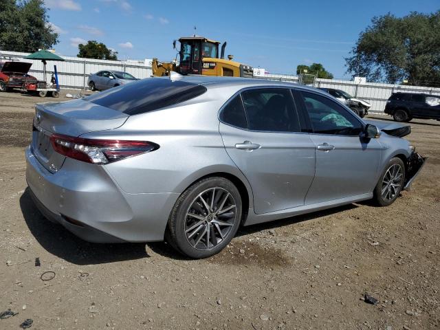 Image 3 of 2021 TOYOTA CAMRY XLE 2021 with VIN 4T1F31AK9MU564781