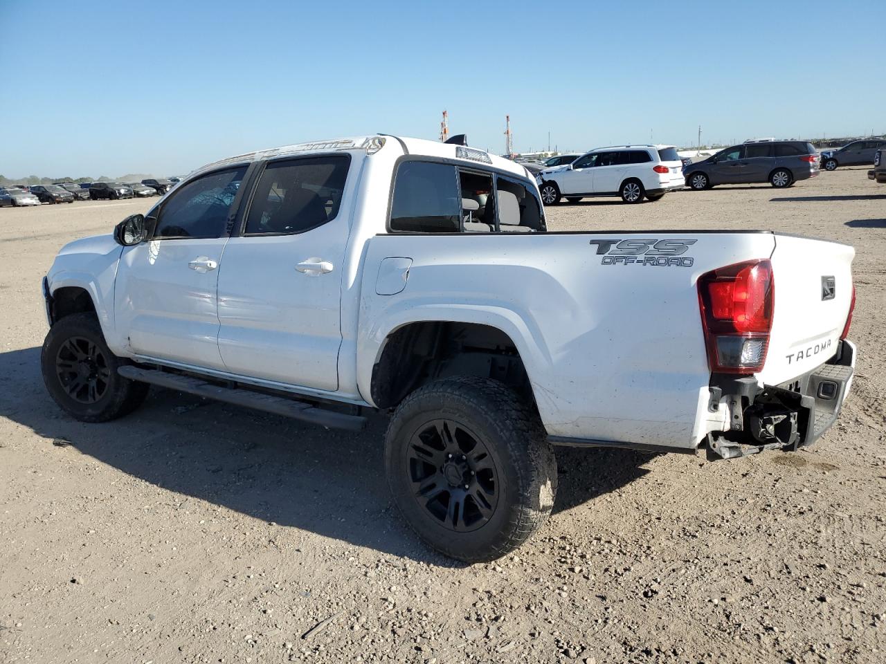 Obraz 2 z 2020 TOYOTA TACOMA DOUBLE CAB 2020 z VIN 5TFAX5GN4LX188662