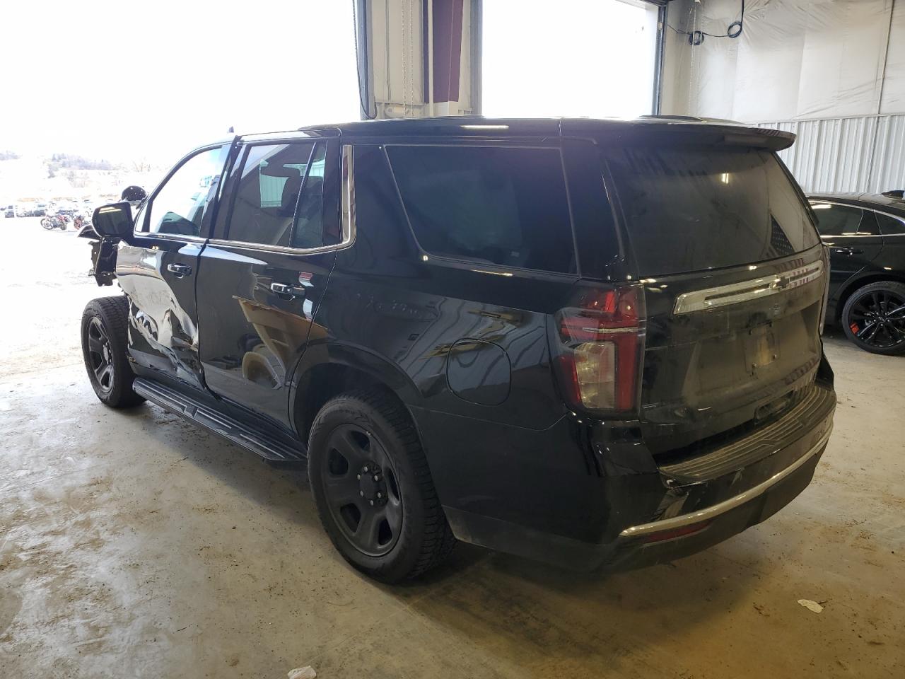 Изображение 2 2023 CHEVROLET TAHOE K1500 2023 с VIN 1GNSKLED5PR282861