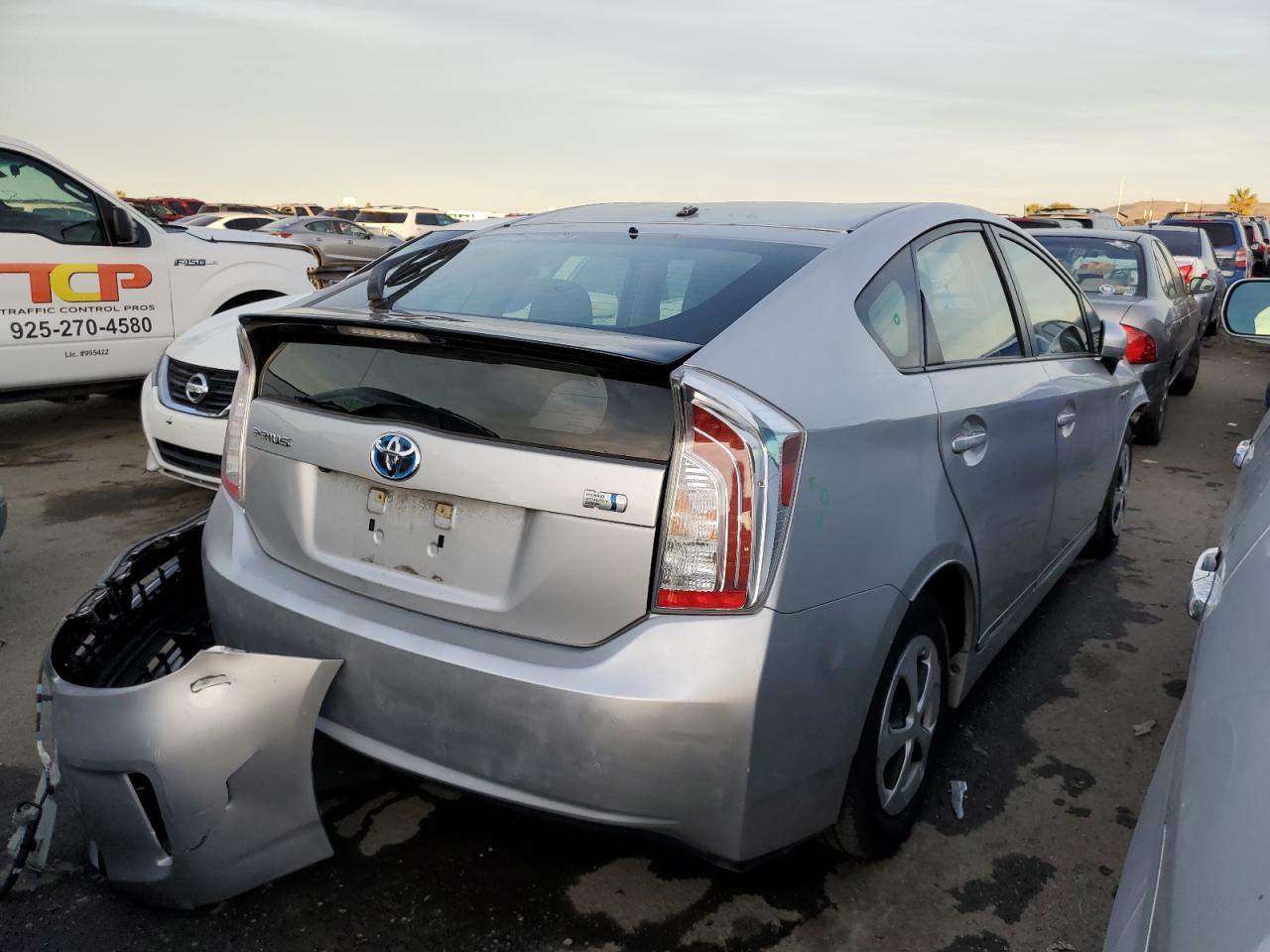 Obraz 3 z 2015 TOYOTA PRIUS  2015 z VIN JTDKN3DU3F1910057