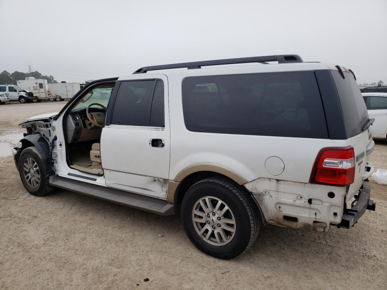 Изображение 2 2011 FORD EXPEDITION EL XLT 2011 с VIN 1FMJK1H53BEF47611