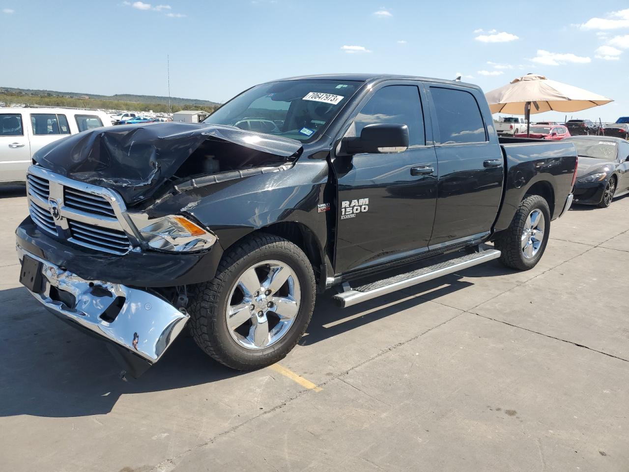 Obraz 1 z 2019 RAM 1500 CLASSIC SLT 2019 z VIN 1C6RR6LTXKS532537