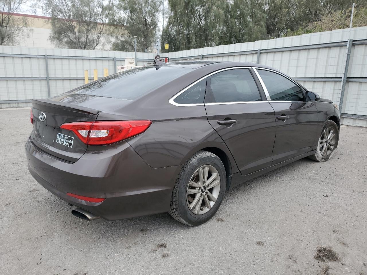 Obraz 3 z 2015 HYUNDAI SONATA SE 2015 z VIN 5NPE24AFXFH185714