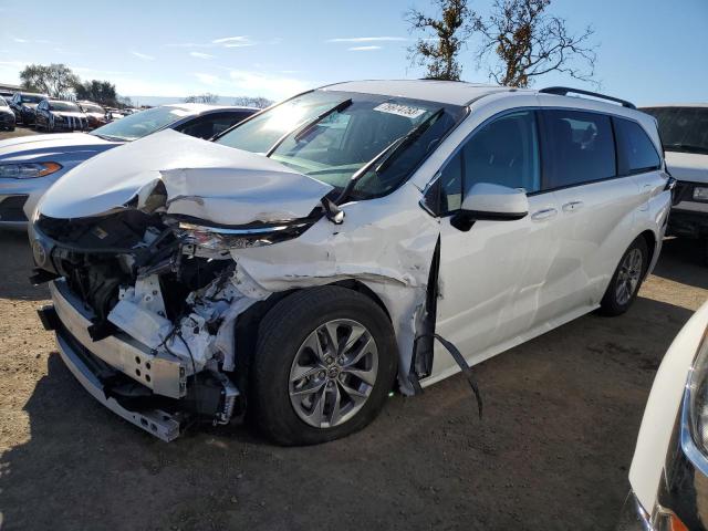 Изображение 1 2022 TOYOTA SIENNA LE 2022 с VIN 5TDKRKEC2NS103096