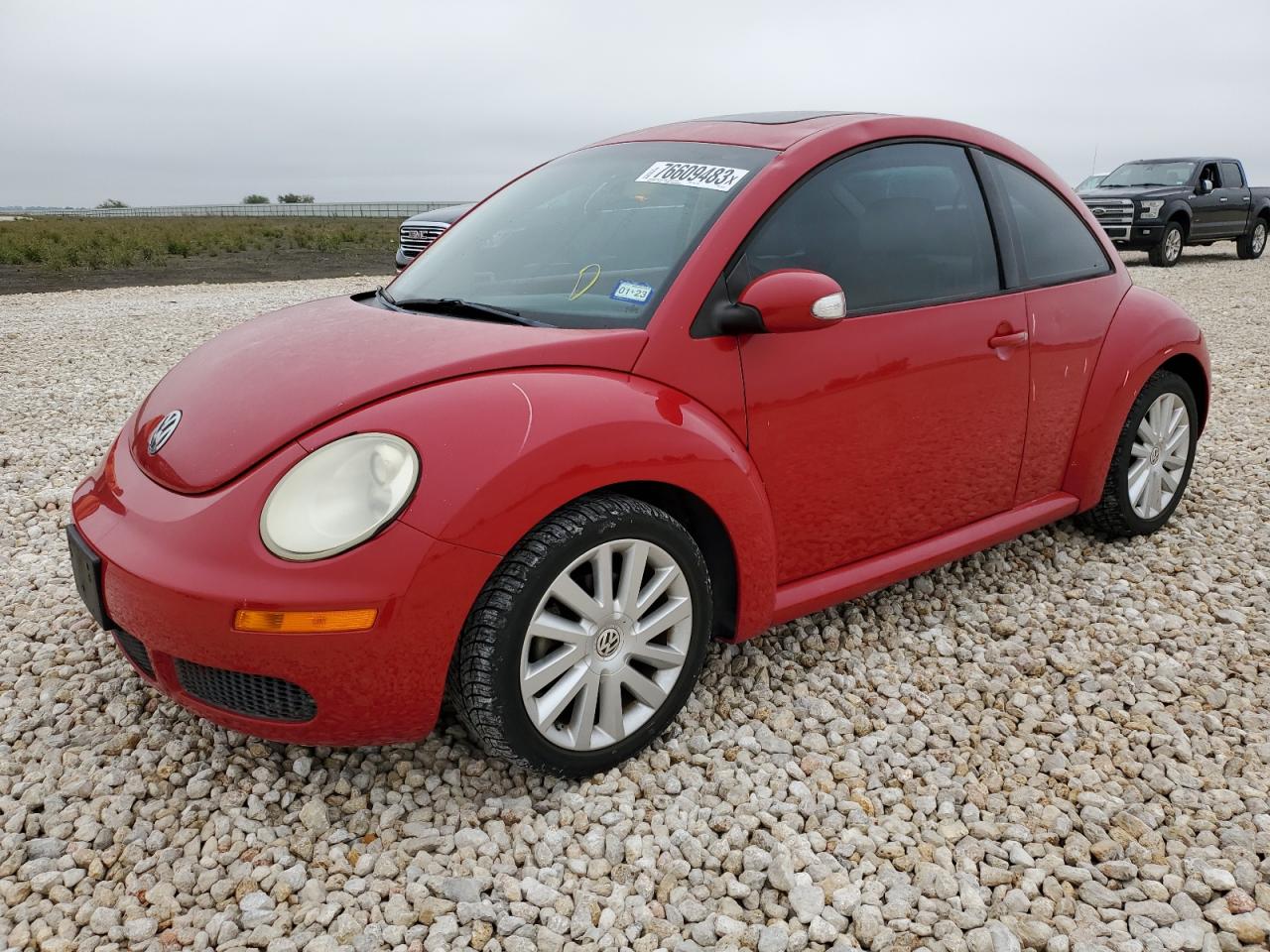 Image 1 of 2008 VOLKSWAGEN NEW BEETLE S 2008 with VIN 3VWRW31C68M521388