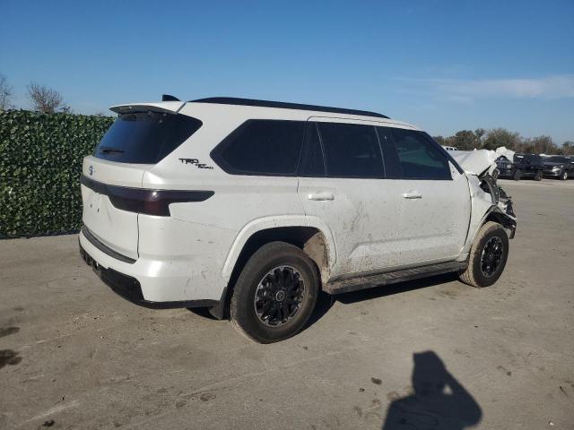 Изображение 3 2023 TOYOTA SEQUOIA SR5 2023 с VIN 7SVAAABA6PX003487
