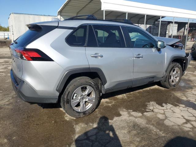Изображение 3 2023 TOYOTA RAV4 XLE 2023 с VIN 2T3W1RFVXPW246106