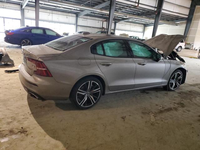 Image 3 of 2019 VOLVO S60 T8 R-DESIGN 2019 with VIN 7JRBR0FM5KG017347