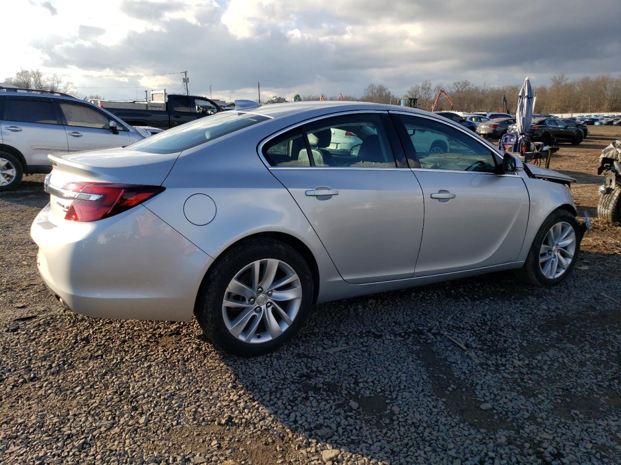 Obraz 3 z 2016 BUICK REGAL  2016 z VIN 2G4GL5EX9G9188411