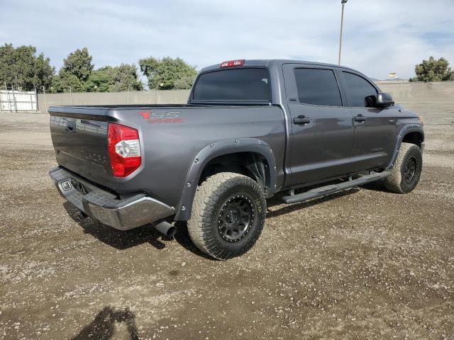 Obraz 3 z 2018 TOYOTA TUNDRA CREWMAX SR5 2018 z VIN 5TFEY5F10JX242971