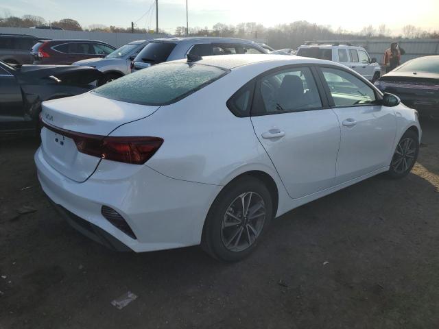 Obraz 3 z 2023 KIA FORTE LX 2023 z VIN 3KPF24AD4PE645796