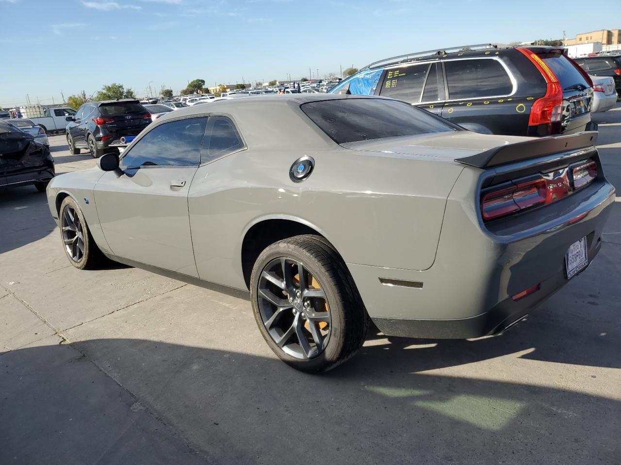 Изображение 2 2019 DODGE CHALLENGER SXT 2019 с VIN 2C3CDZAG1KH508630