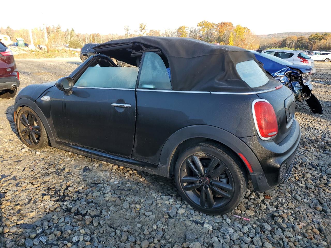 Obraz 2 z 2018 MINI COOPER S 2018 z VIN WMWWG9C51J3D22597