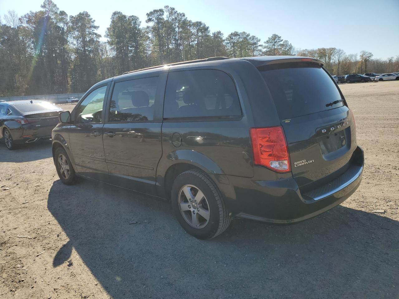 Image 2 of 2012 DODGE GRAND CARAVAN SXT 2012 with VIN 2C4RDGCG8CR378719