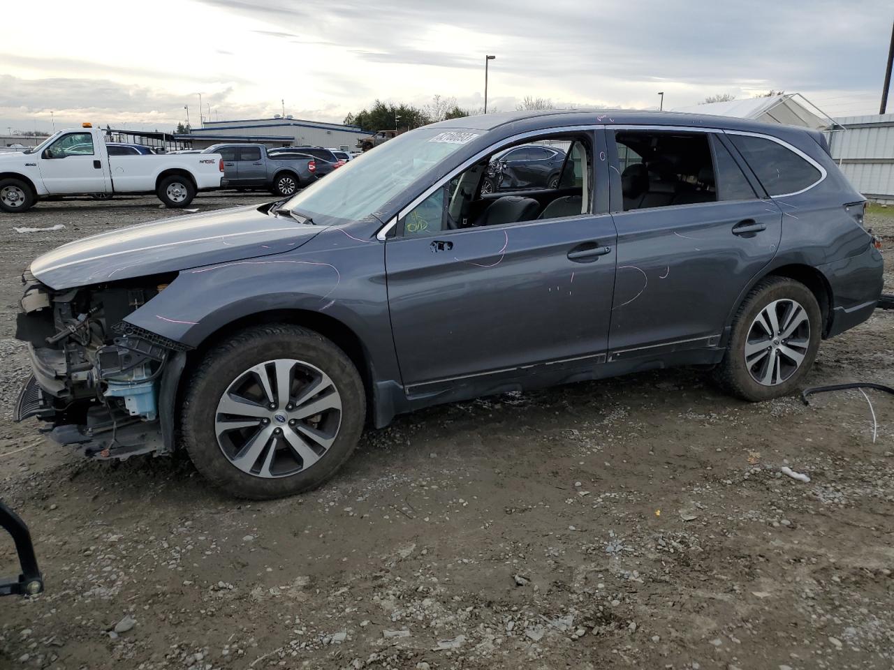 Изображение 1 2018 SUBARU OUTBACK 2.5I LIMITED 2018 с VIN 4S4BSANC4J3298527