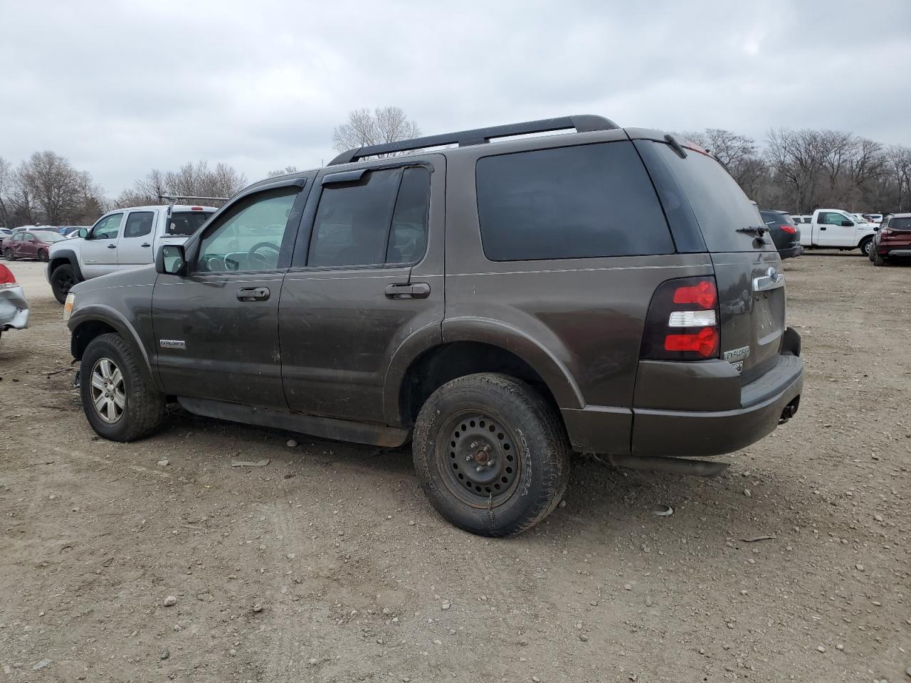 Изображение 2 2008 FORD EXPLORER XLT 2008 с VIN 1FMEU73E28UB21994