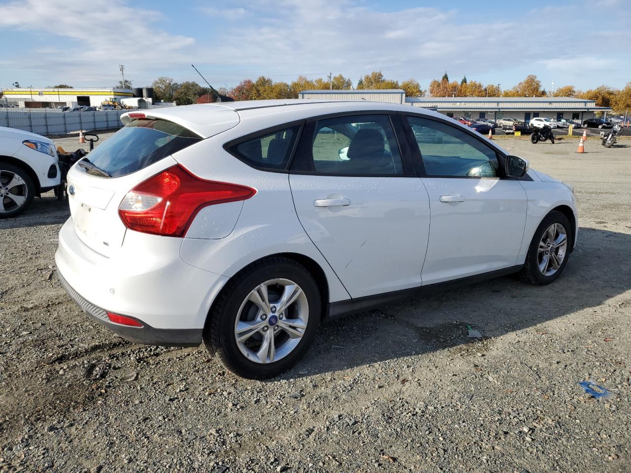 Image 3 of 2013 FORD FOCUS SE 2013 with VIN 1FADP3K25DL223772