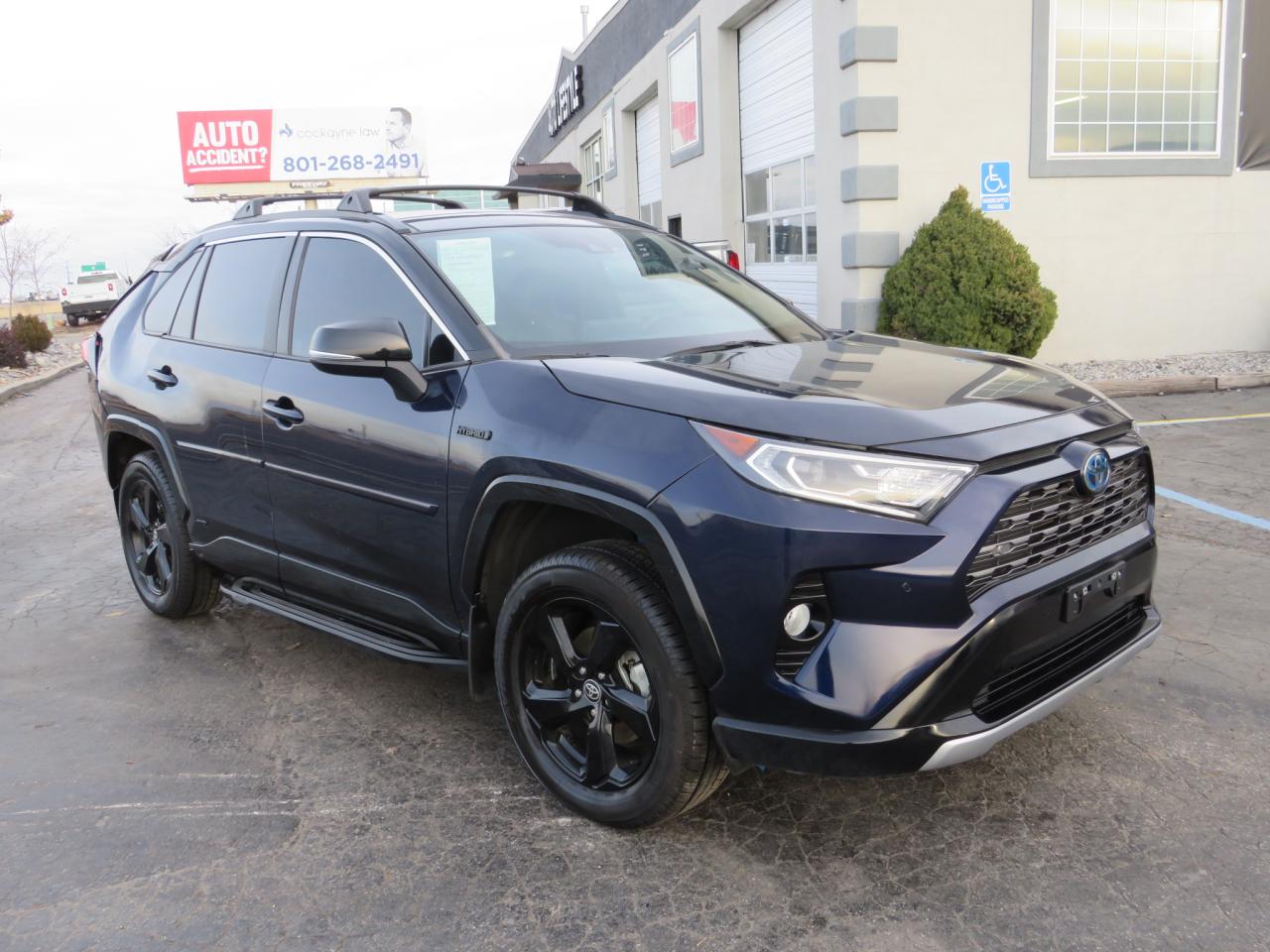 Изображение 2021 TOYOTA RAV4 XSE 2021