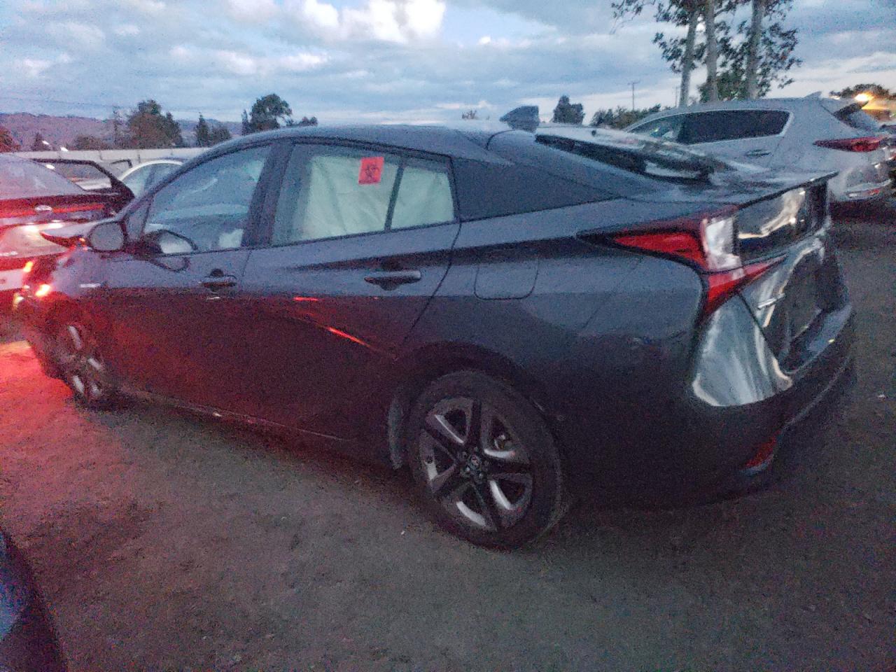 Изображение 2 2020 TOYOTA PRIUS L 2020 с VIN JTDKARFU9L3122282