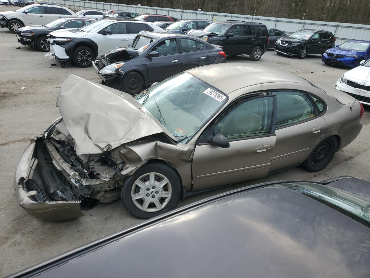 Obraz 1 z 2005 FORD TAURUS SE 2005 z VIN 1FAFP53235A308948