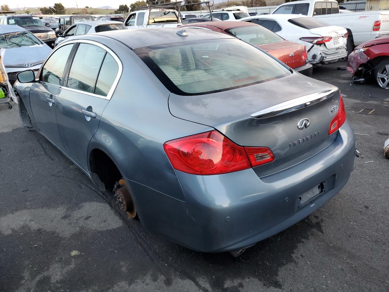 Obraz 2 z 2010 INFINITI G37  2010 z VIN JN1CV6AR1AM456164