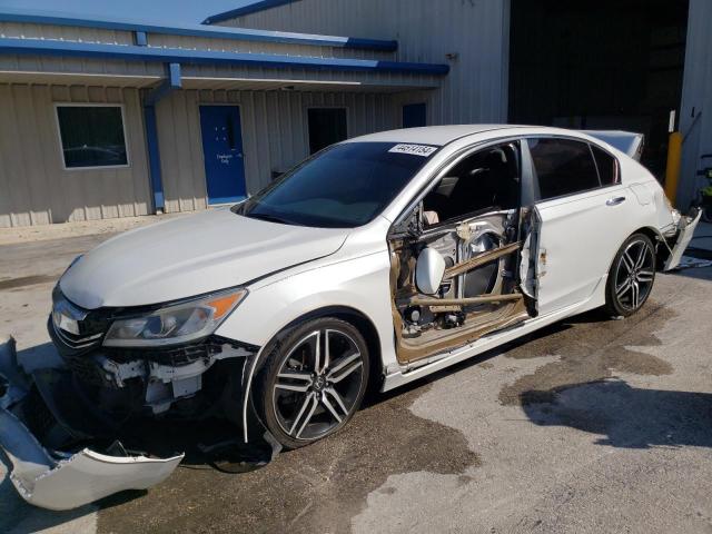 Obraz 1 z 2017 HONDA ACCORD SPORT 2017 z VIN 1HGCR2F65HA042200