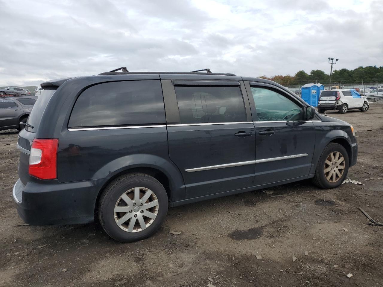 Obraz 3 z 2015 CHRYSLER TOWN & COUNTRY TOURING 2015 z VIN 2C4RC1BG6FR672903