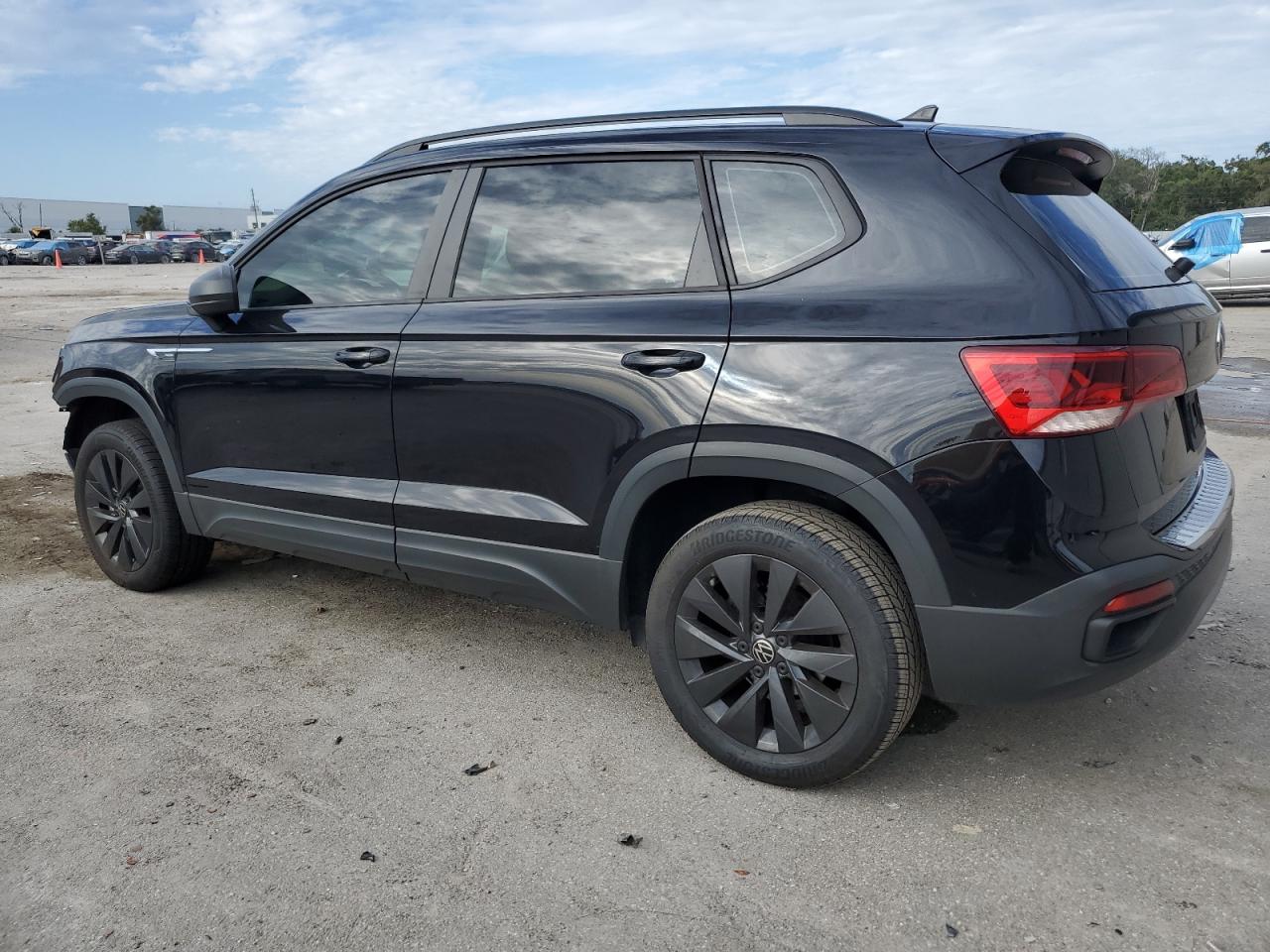 Image 2 of 2022 VOLKSWAGEN TAOS S 2022 with VIN 3VVCX7B21NM005987