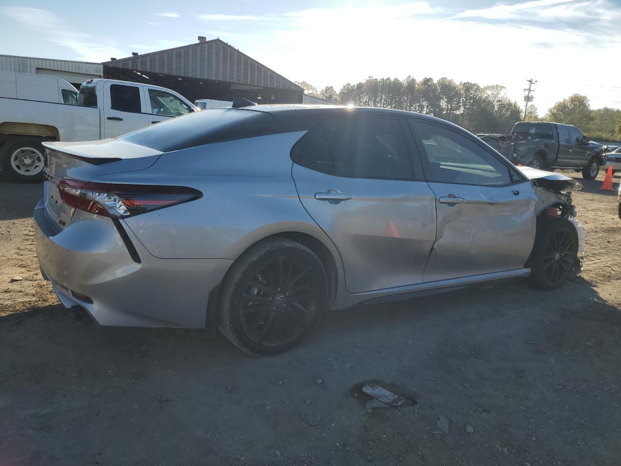 Obraz 3 z 2022 TOYOTA CAMRY TRD 2022 z VIN 4T1KZ1AK3NU063853