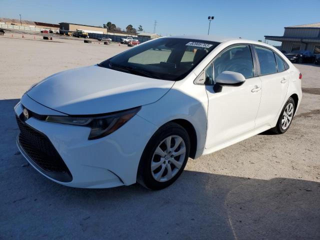 Image 1 of 2021 TOYOTA COROLLA LE 2021 with VIN JTDEPMAEXMJ125557