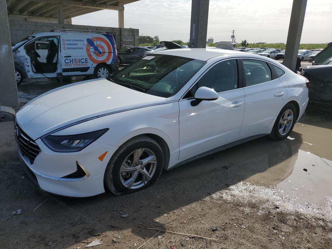 Изображение 1 2021 HYUNDAI SONATA SE 2021 с VIN 5NPEG4JA2MH106782