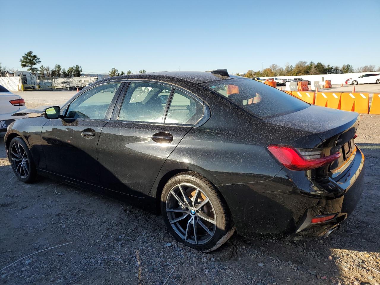 Obraz 2 z 2020 BMW 330XI  2020 z VIN 3MW5R7J07L8B08836