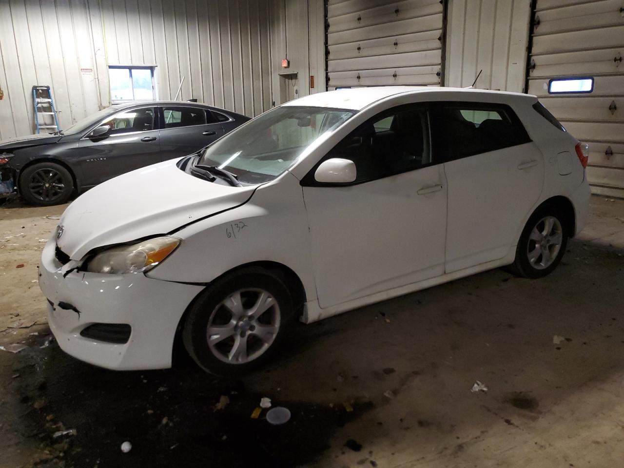 Изображение 1 2010 TOYOTA COROLLA MATRIX  2010 с VIN 2T1KU4EE9AC351103