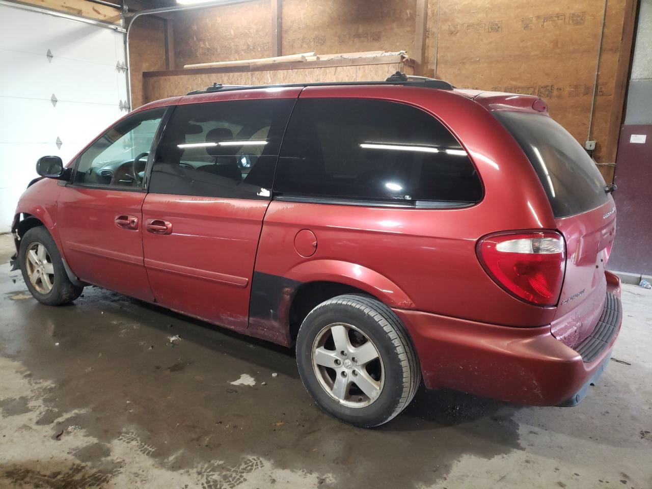 Image 2 of 2005 DODGE GRAND CARAVAN SXT 2005 with VIN 2D4GP44L85R585254